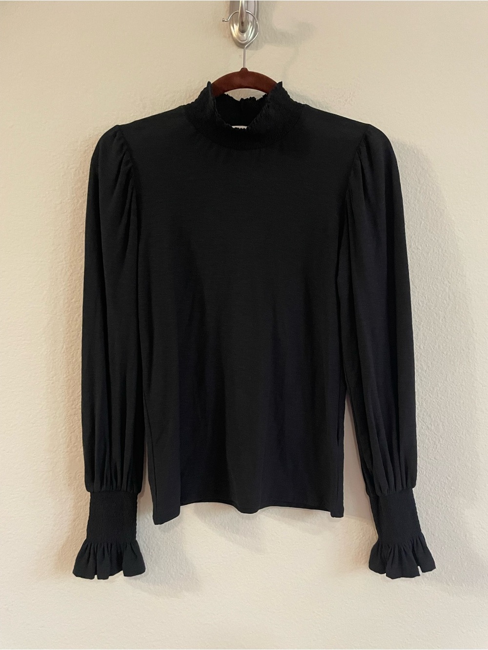 Nation LTD - Melanie Smocked Peasant Tee in Jet Black Size XS - Picture 2 of 7
